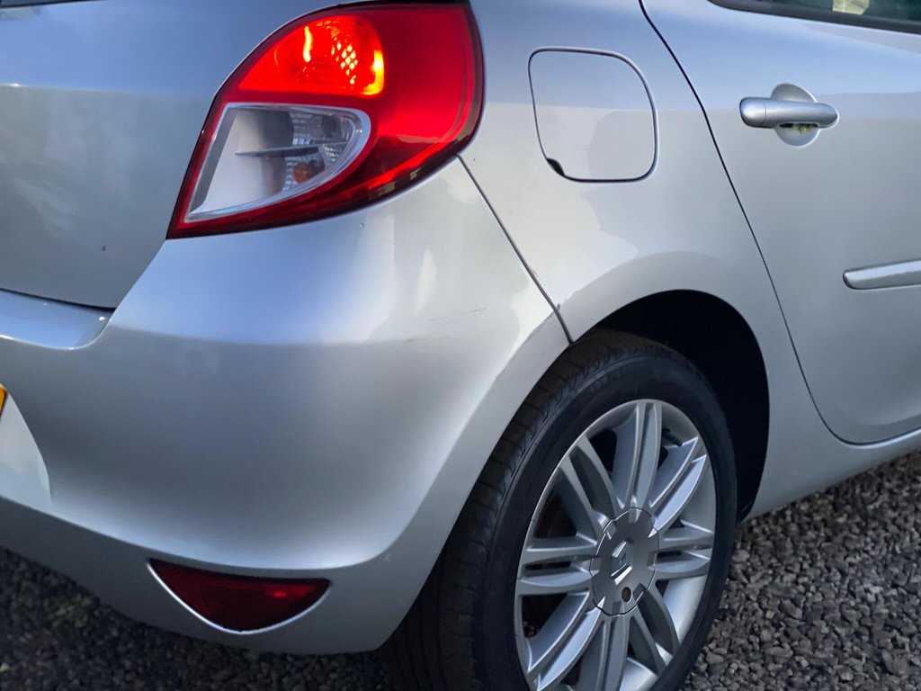 Used Renault Clio 2012 for sale - 77692538: Photo 29