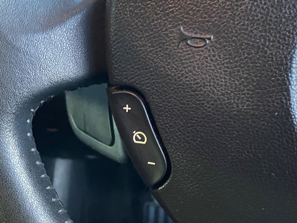 Used Renault Clio 2012 for sale - 77692538: Photo 42