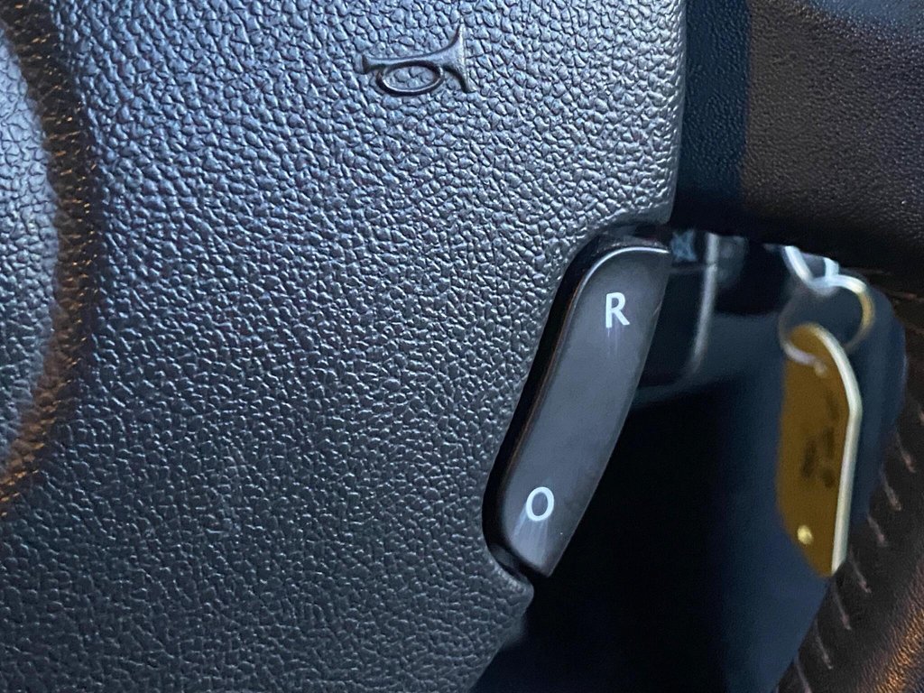 Used Renault Clio 2012 for sale - 77692538: Photo 44