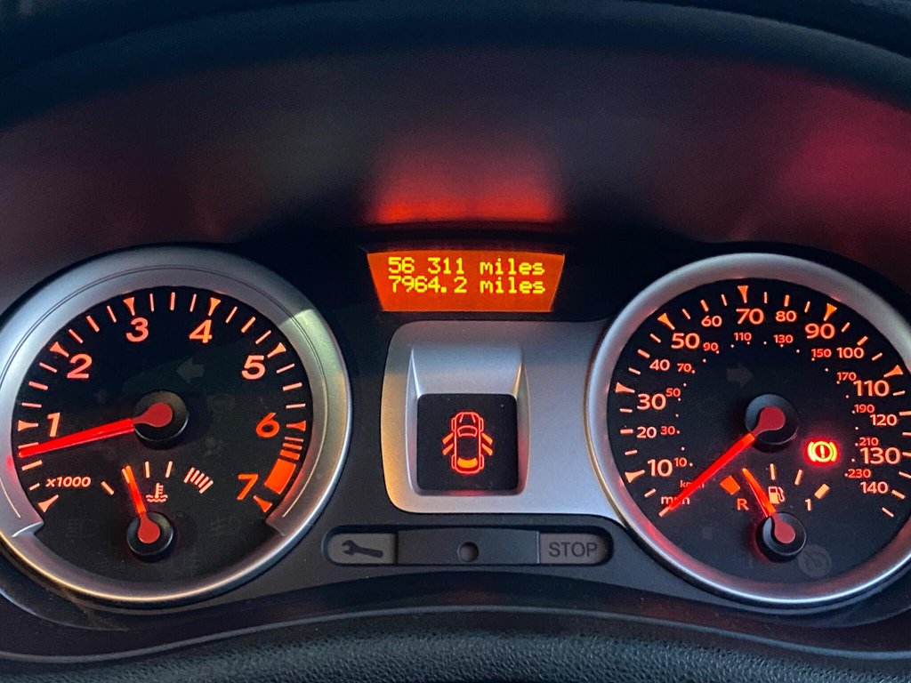 Used Renault Clio 2012 for sale - 77692538: Photo 8