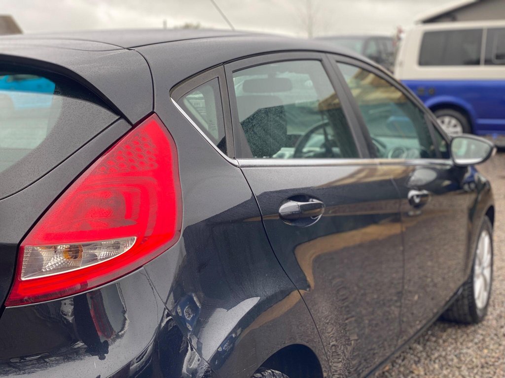 Used Ford Fiesta 2010 for sale - 77697932: Photo 31