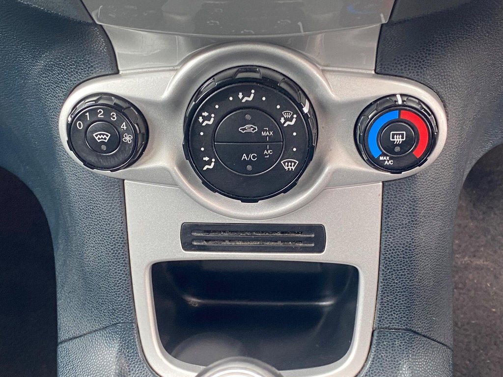 Used Ford Fiesta 2010 for sale - 77697932: Photo 36