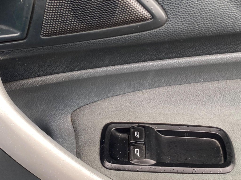 Used Ford Fiesta 2010 for sale - 77697932: Photo 42