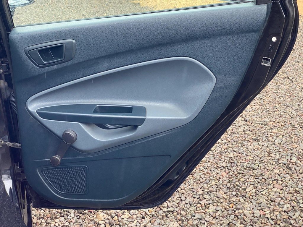 Used Ford Fiesta 2010 for sale - 77697932: Photo 46