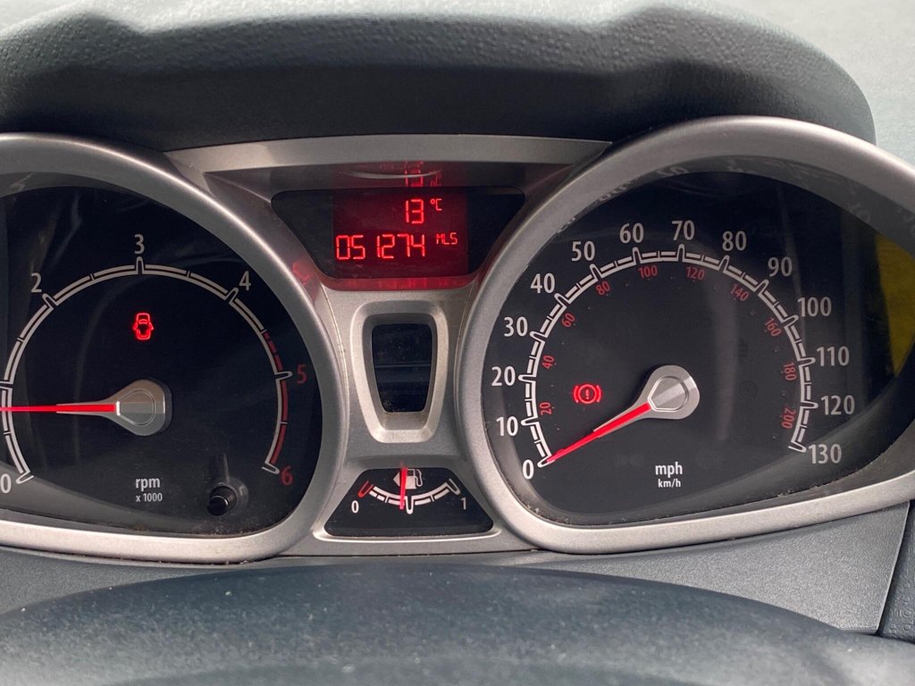 Used Ford Fiesta 2010 for sale - 77697932: Photo 6