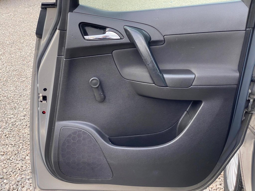 Used Vauxhall Meriva 2013 for sale - 76095808: Photo 48