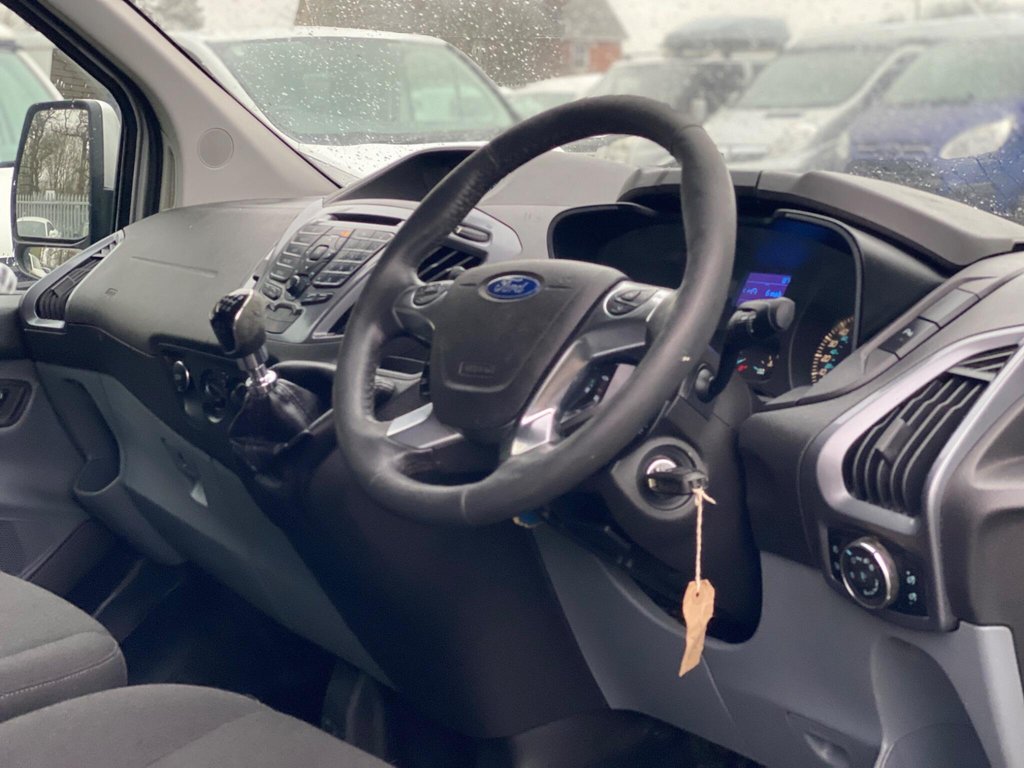 Used Ford Transit Custom 2015 for sale - 77218590: Photo 6