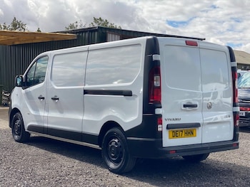 Used Vauxhall Vivaro 2017 for sale - 79574488: Photo