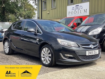 Used Vauxhall Astra 2015 for sale - 79350577: Photo