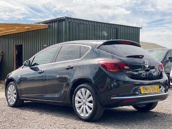 Used Vauxhall Astra 2015 for sale - 79350577: Photo