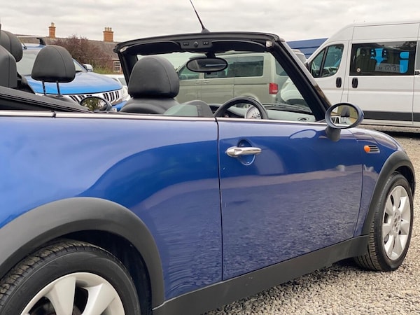 Used MINI Convertible 2007 for sale - 76304197: Photo 29