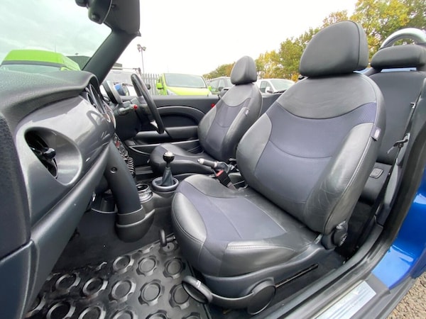 Used MINI Convertible 2007 for sale - 76304197: Photo 44