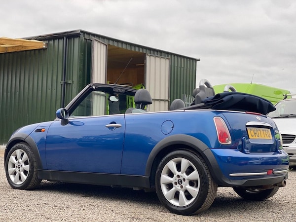 Used MINI Convertible 2007 for sale - 76304197: Photo 4