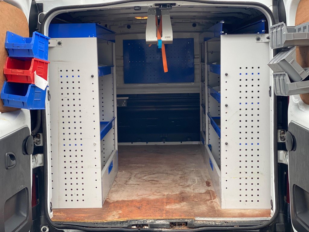 Used Vauxhall Vivaro 2015 for sale - 77369513: Photo 11