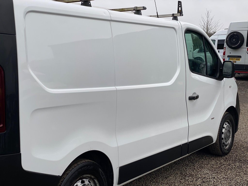 Used Vauxhall Vivaro 2015 for sale - 77369513: Photo 25