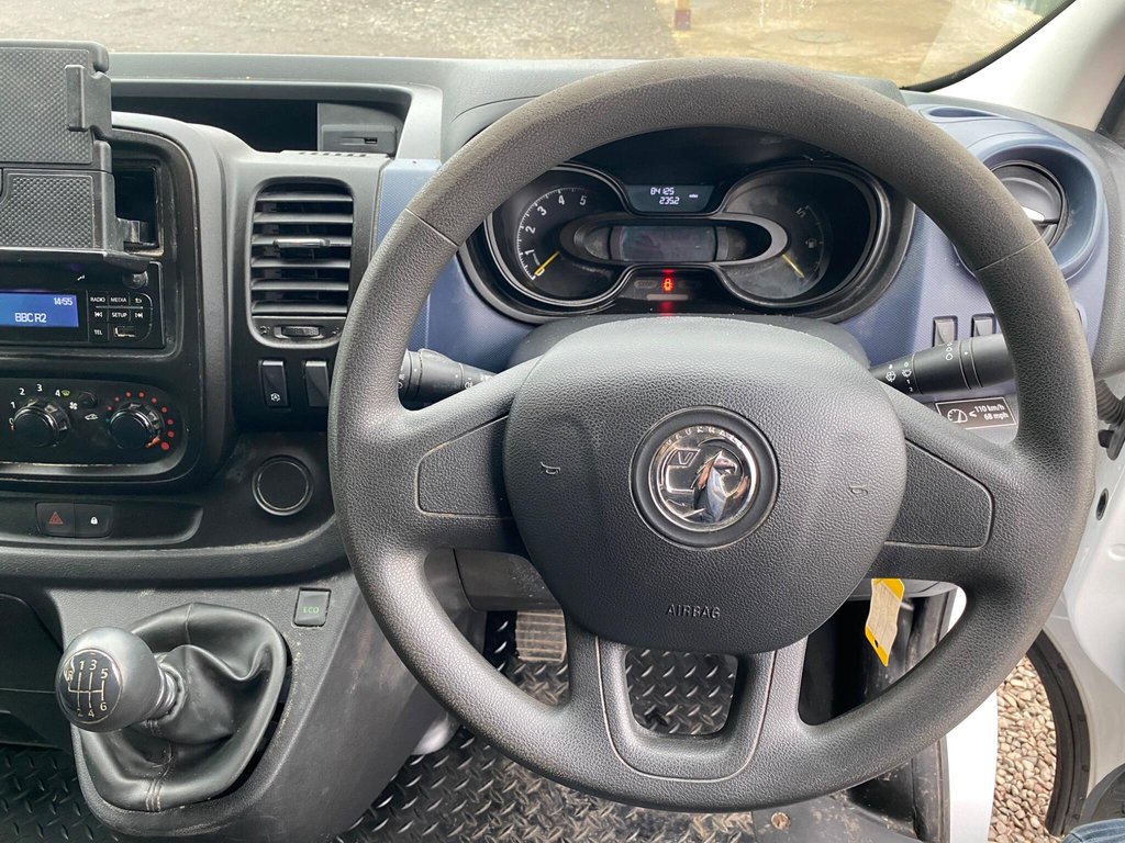 Used Vauxhall Vivaro 2015 for sale - 77369513: Photo 32