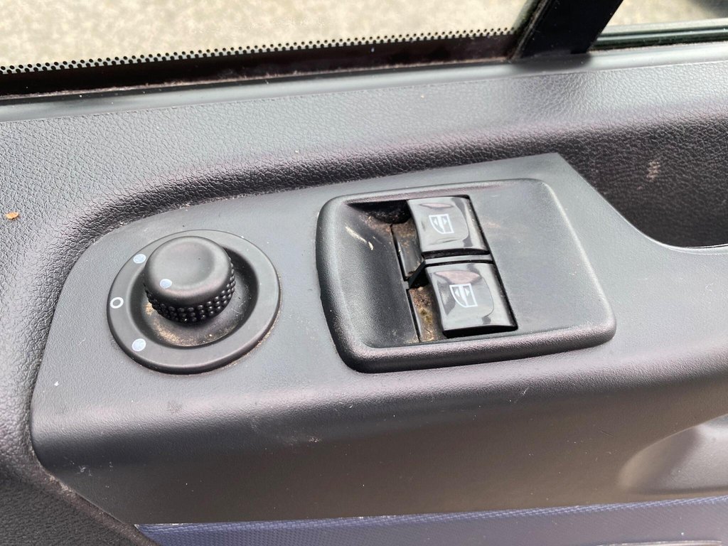 Used Vauxhall Vivaro 2015 for sale - 77369513: Photo 34