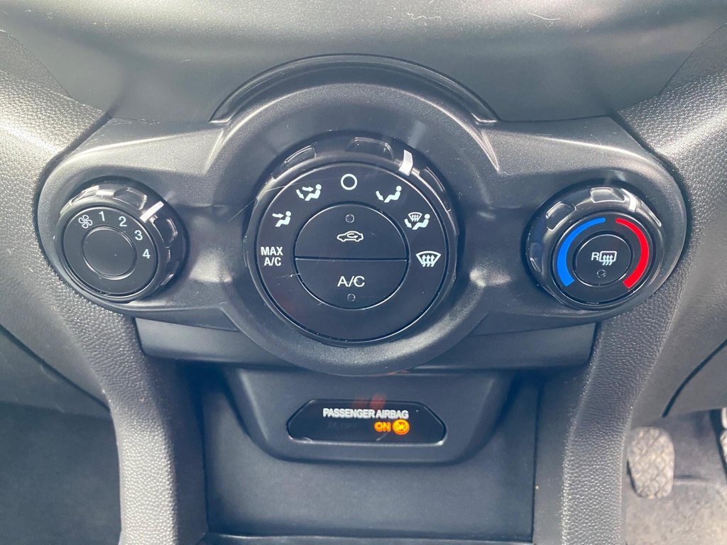 Used Ford Ecosport 2015 for sale - 77710880: Photo 34
