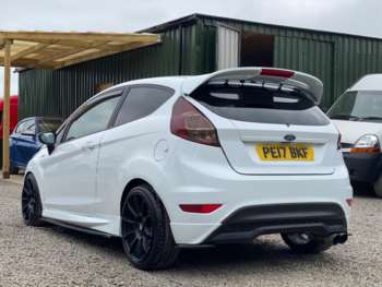 Used Ford Fiesta 2017 for sale - 74668432: Photo