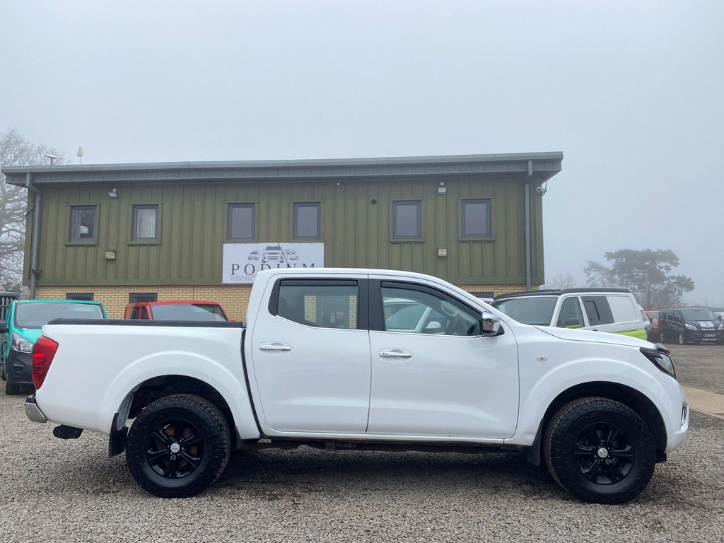 Used Nissan Navara 2016 for sale - 77755248: Photo 24