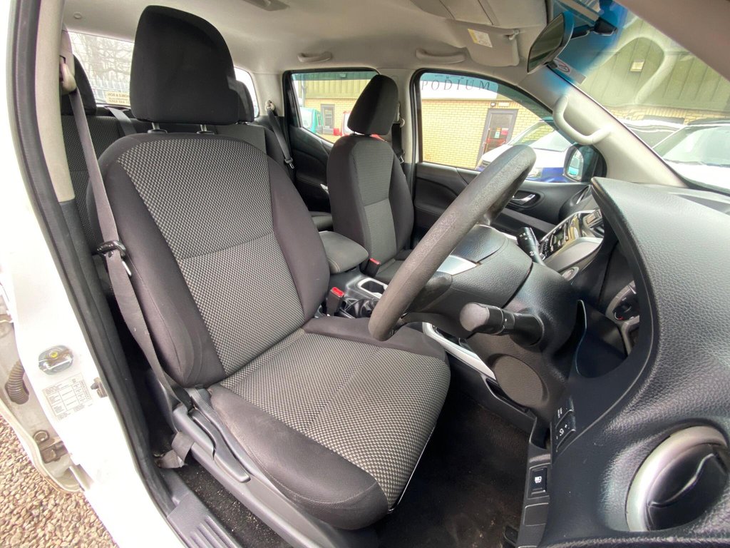 Used Nissan Navara 2016 for sale - 77755248: Photo 33