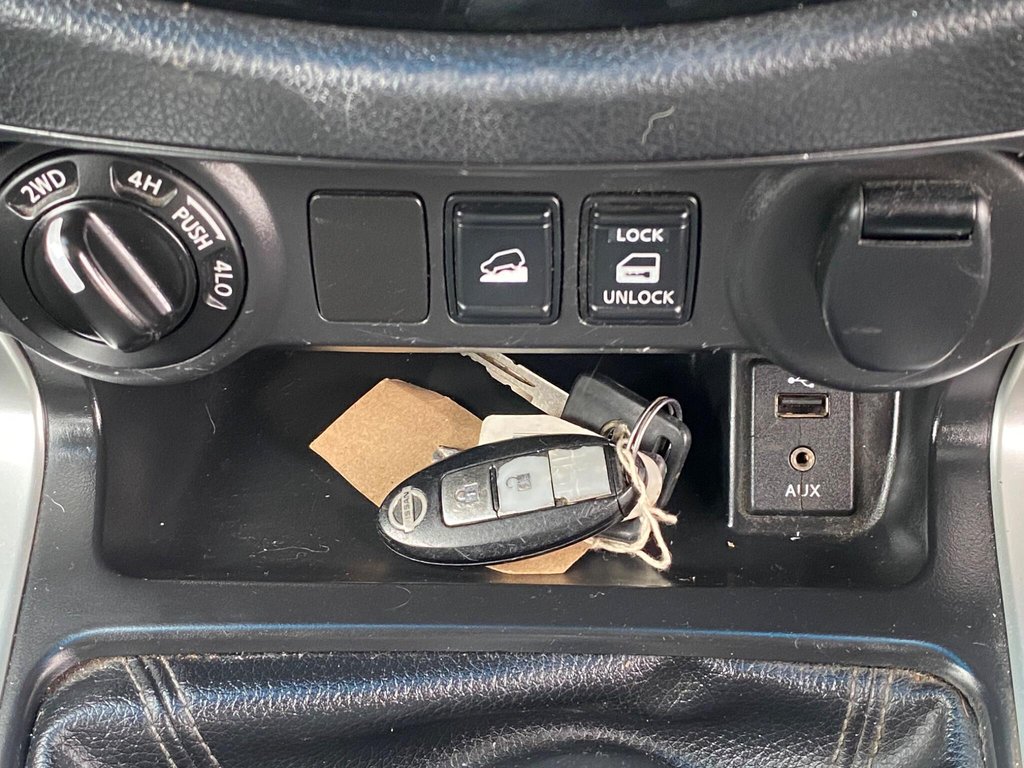 Used Nissan Navara 2016 for sale - 77755248: Photo 37