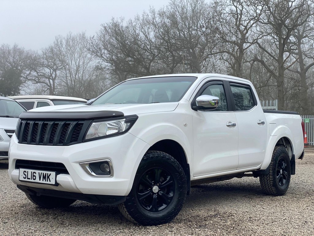 Used Nissan Navara 2016 for sale - 77755248: Photo 4