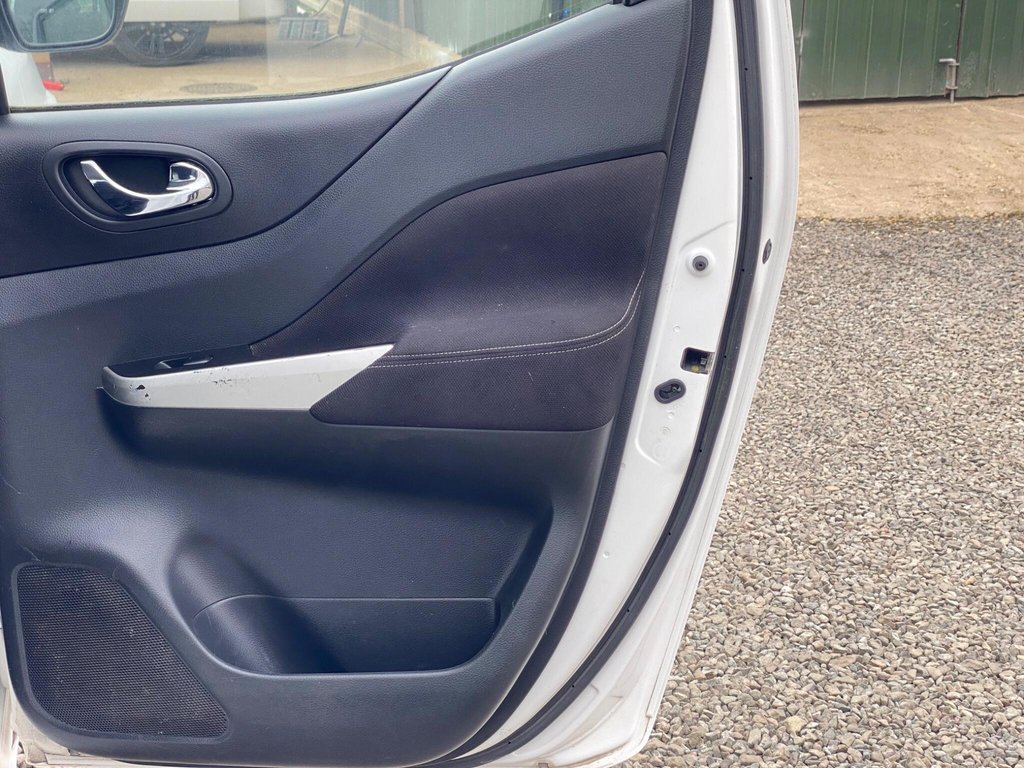 Used Nissan Navara 2016 for sale - 77755248: Photo 50