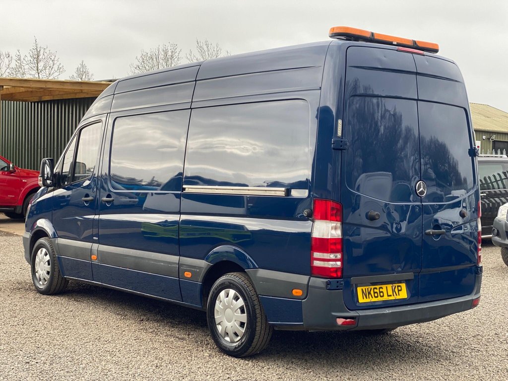 Used Mercedes-Benz Sprinter 2016 for sale - 78074275: Photo 4