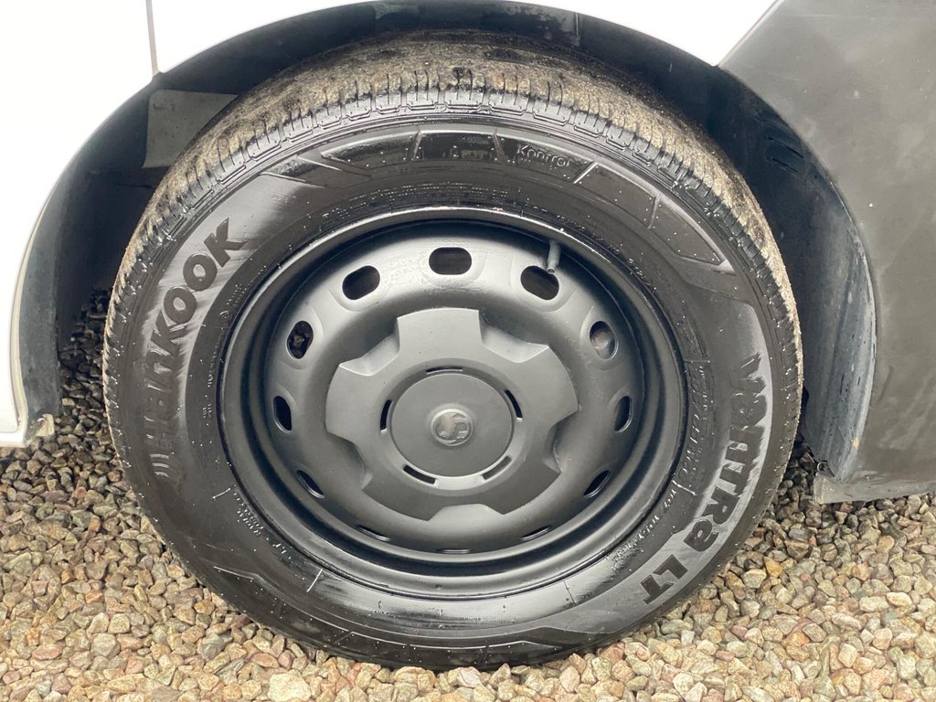 Used Vauxhall Vivaro 2016 for sale - 76303750: Photo 18