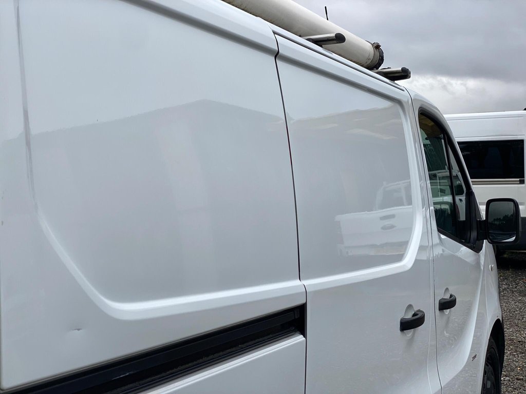 Used Vauxhall Vivaro 2016 for sale - 76303750: Photo 31