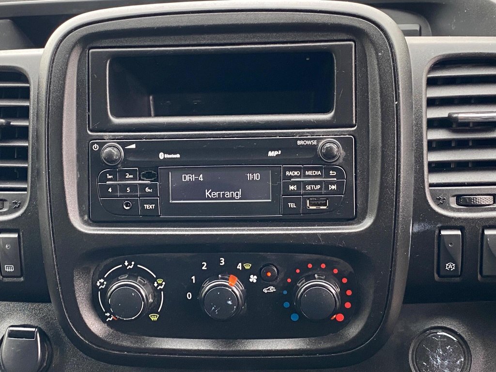 Used Vauxhall Vivaro 2016 for sale - 76303750: Photo 35