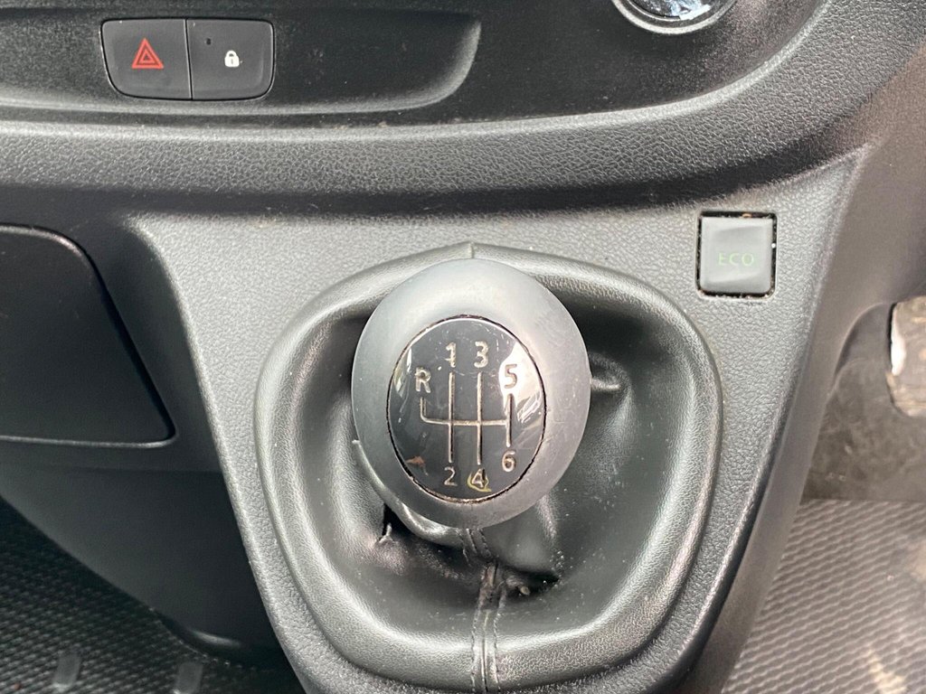 Used Vauxhall Vivaro 2016 for sale - 76303750: Photo 36