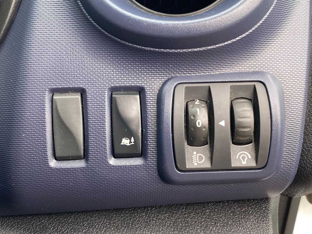 Used Vauxhall Vivaro 2016 for sale - 76303750: Photo 40