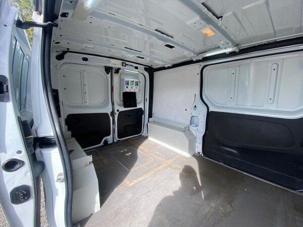 Used Vauxhall Vivaro 2016 for sale - 76303750: Photo 45