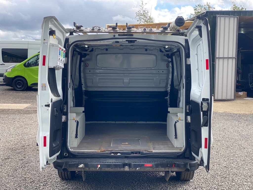 Used Vauxhall Vivaro 2016 for sale - 76303750: Photo 46