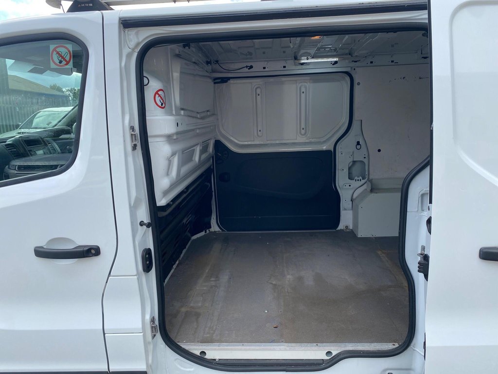 Used Vauxhall Vivaro 2016 for sale - 76303750: Photo 50