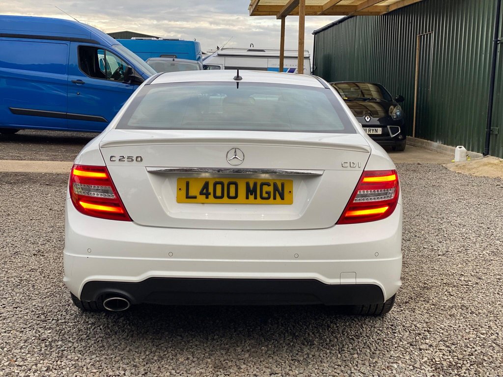 Used Mercedes-Benz C Class 2015 for sale - 76487031: Photo 19