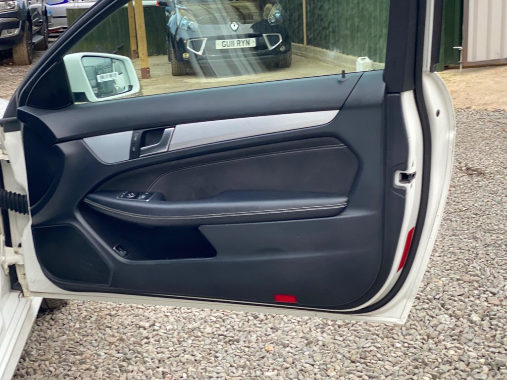 Used Mercedes-Benz C Class 2015 for sale - 76487031: Photo 42