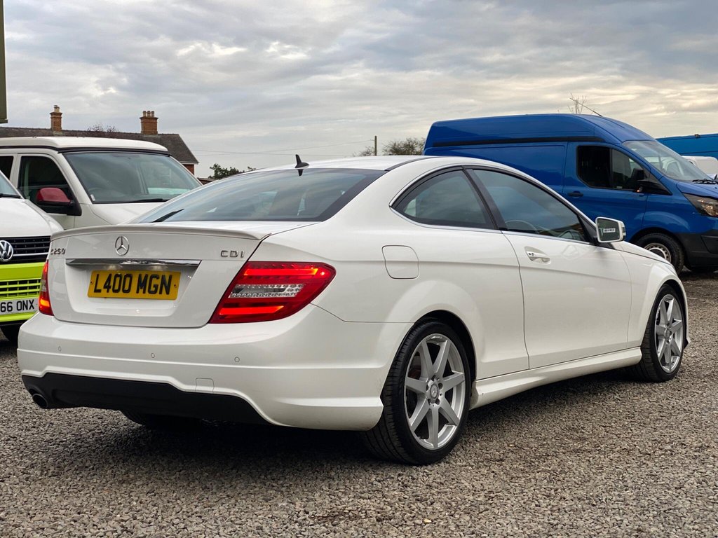 Used Mercedes-Benz C Class 2015 for sale - 76487031: Photo 5