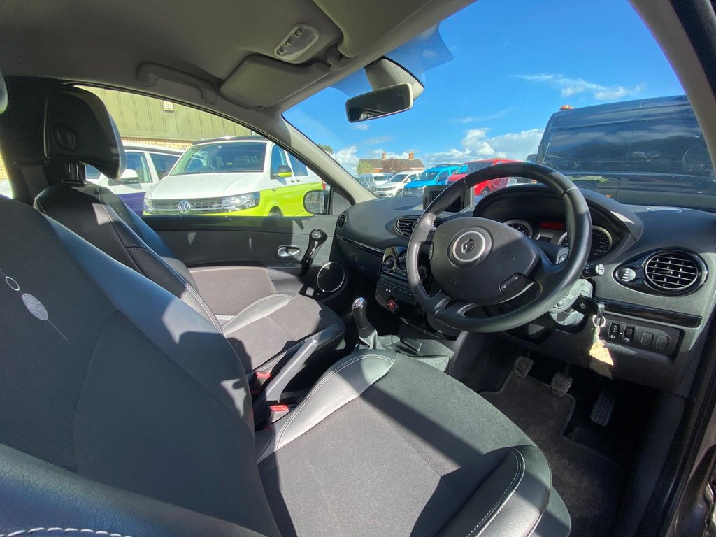 Used Renault Clio 2011 for sale - 78215830: Photo 23