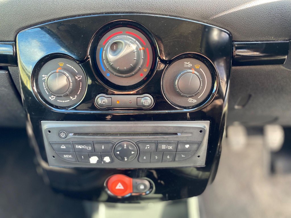 Used Renault Clio 2011 for sale - 78215830: Photo 28