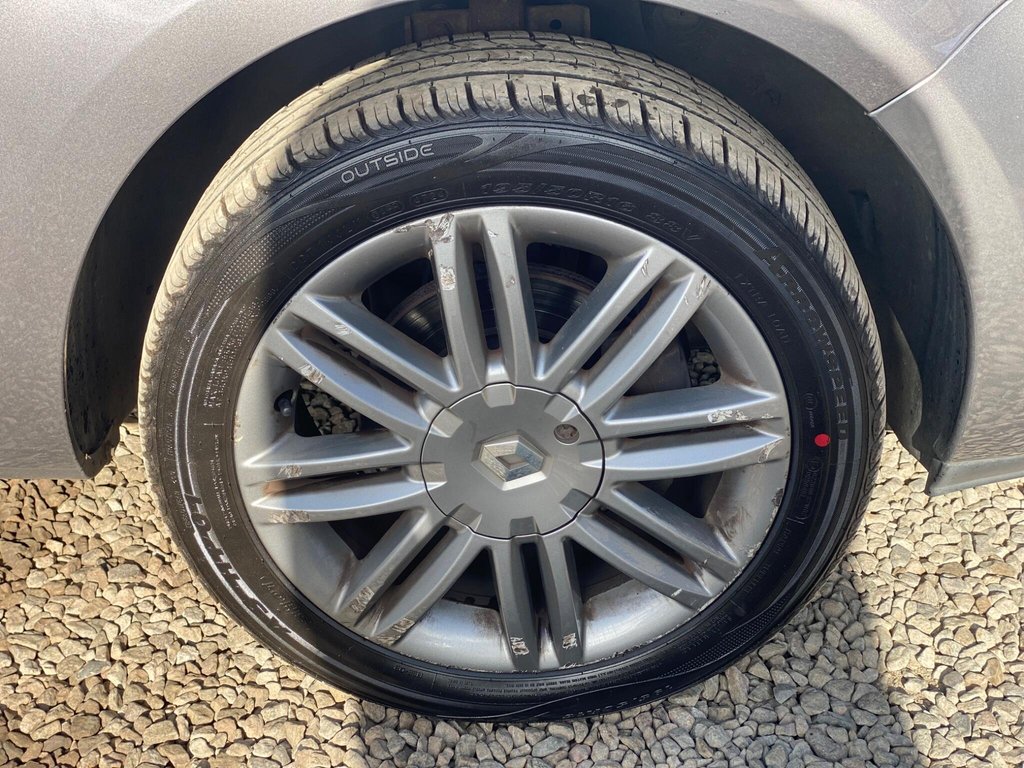 Used Renault Clio 2011 for sale - 78215830: Photo 32