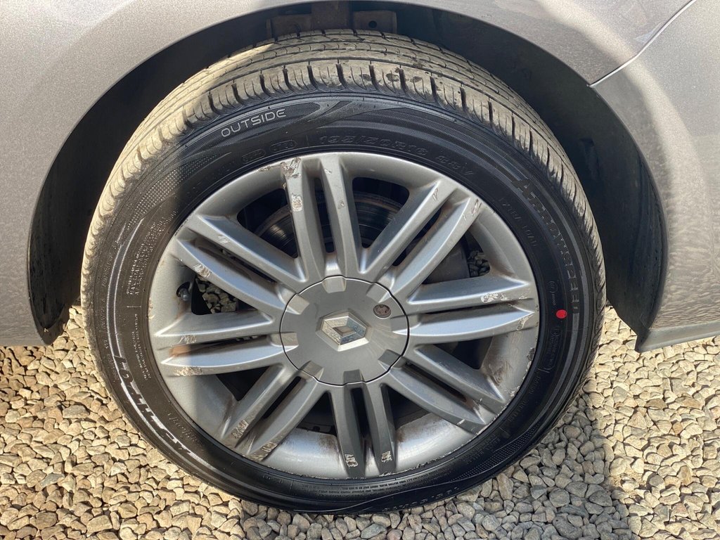 Used Renault Clio 2011 for sale - 78215830: Photo 33