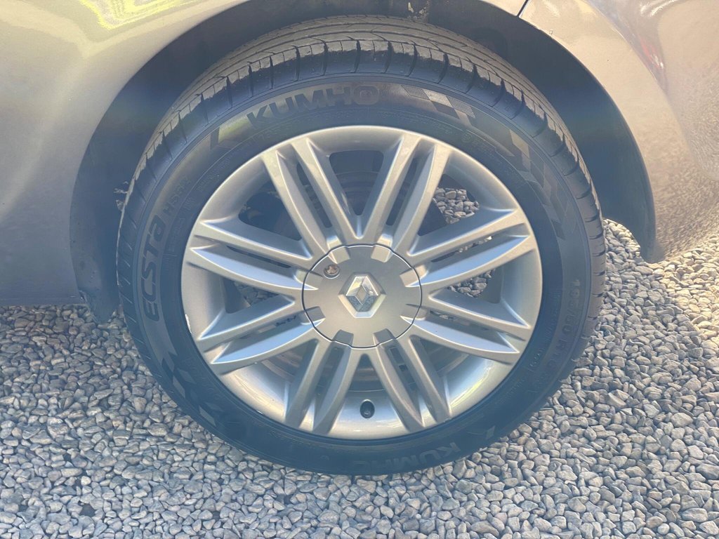 Used Renault Clio 2011 for sale - 78215830: Photo 34