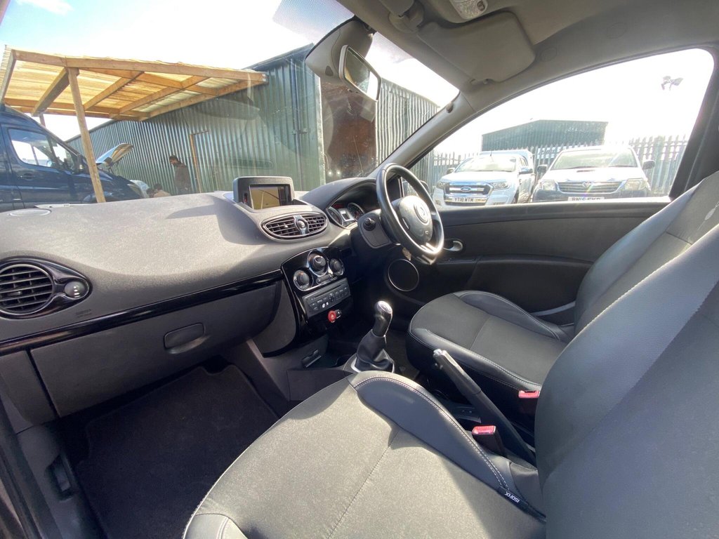 Used Renault Clio 2011 for sale - 78215830: Photo 41