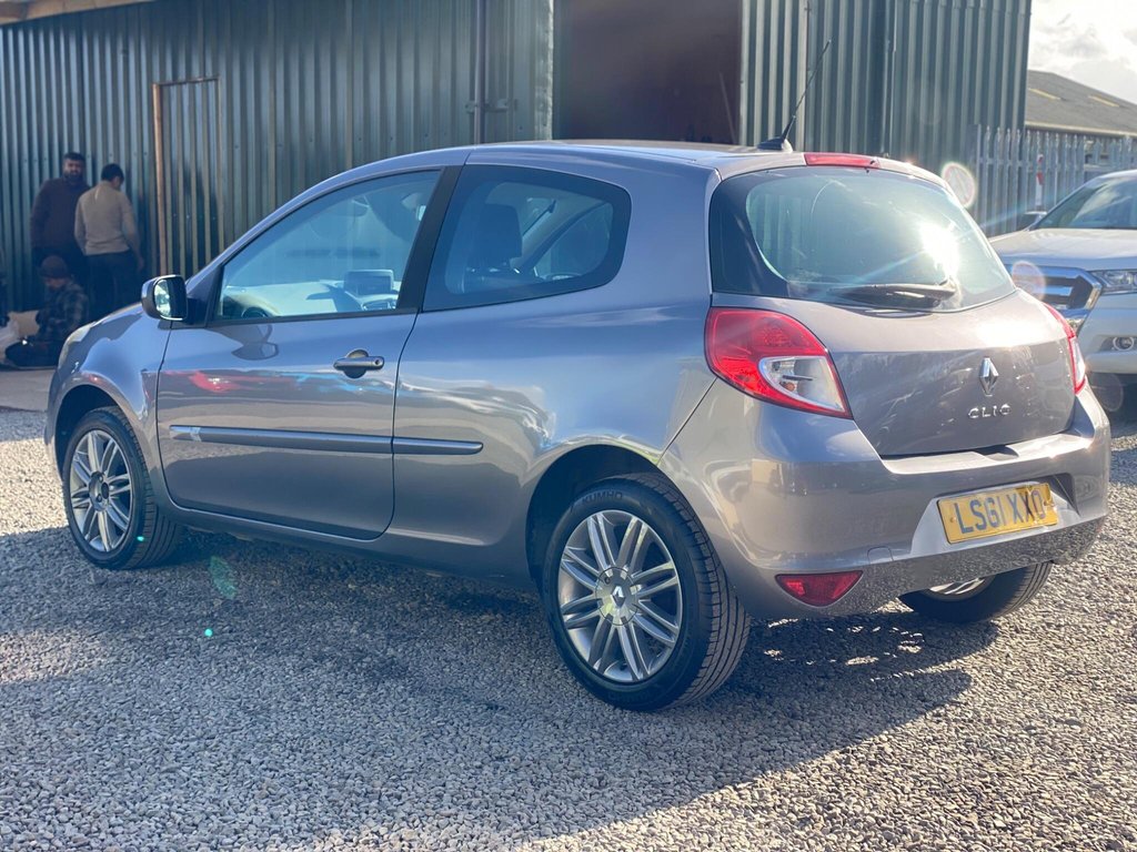 Used Renault Clio 2011 for sale - 78215830: Photo 9