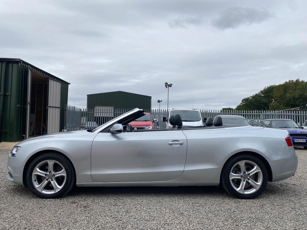 Used Audi A5 Cabriolet 2012 for sale - 76047879: Photo 3