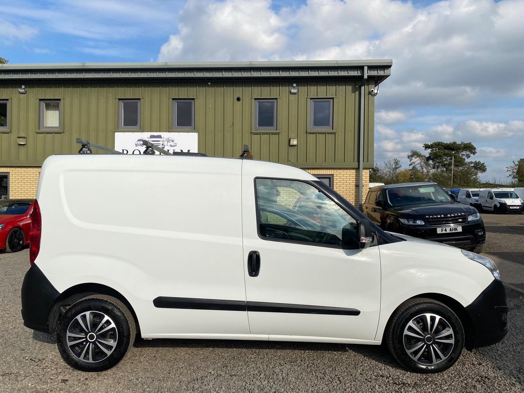 Used Vauxhall Combo 2016 for sale - 77139468: Photo 22