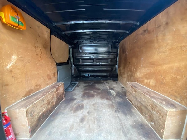 Used Vauxhall Vivaro 2010 for sale - 76111896: Photo 11